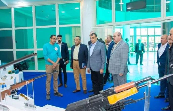 فى زيارة مفاجئة .. وزير الدولة للإنتاج الحربي يتفقد شركة "أبو زعبل للصناعات المتخصصة"