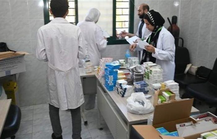 جامعة الفيوم تنظم قافلة طبية وتنموية بقرية دسيا